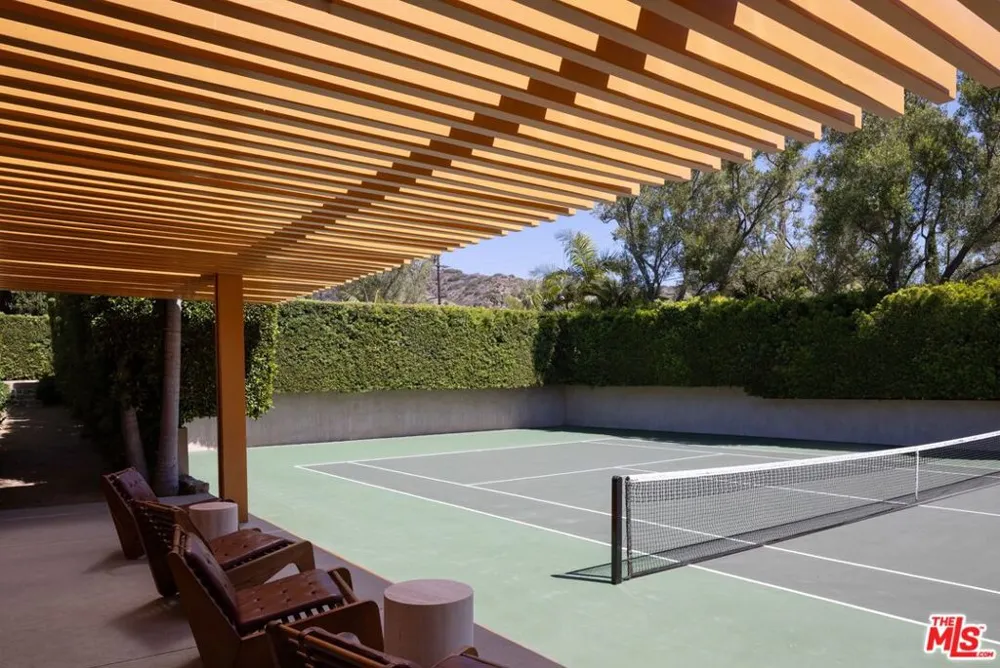 26848 Pacific Coast Highway Malibu, CA 90265
