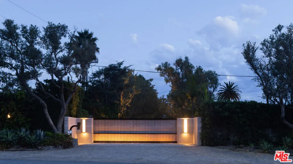 26848 Pacific Coast Highway Malibu, CA 90265