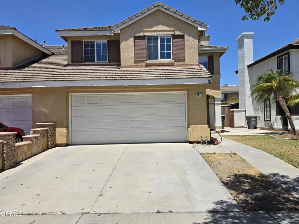 1711 Florentina Drive Oxnard, CA 93030