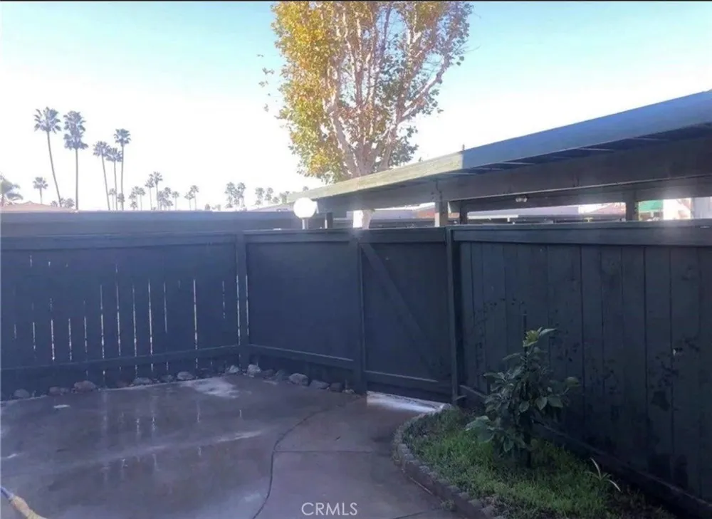 23258 Orange #1 Lake Forest, CA 92630