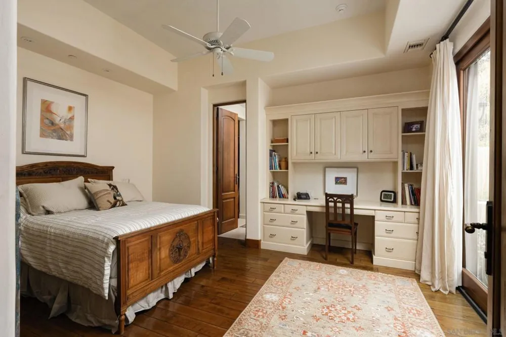 271 Ocean View Ave Del Mar, CA 92014