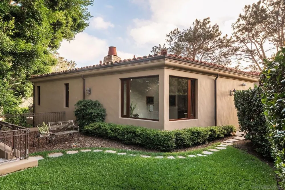 271 Ocean View Ave Del Mar, CA 92014