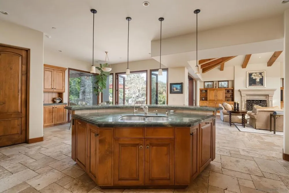 271 Ocean View Ave Del Mar, CA 92014