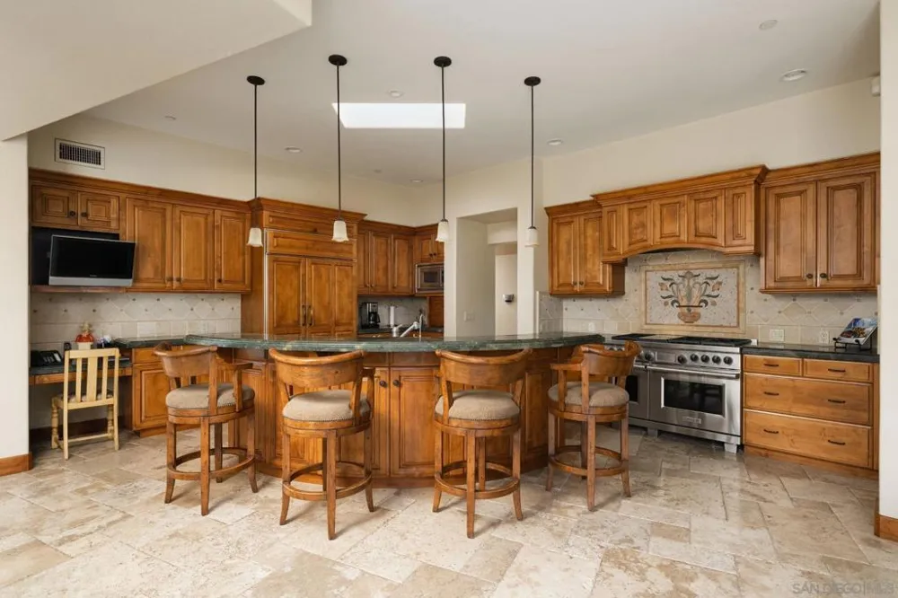 271 Ocean View Ave Del Mar, CA 92014