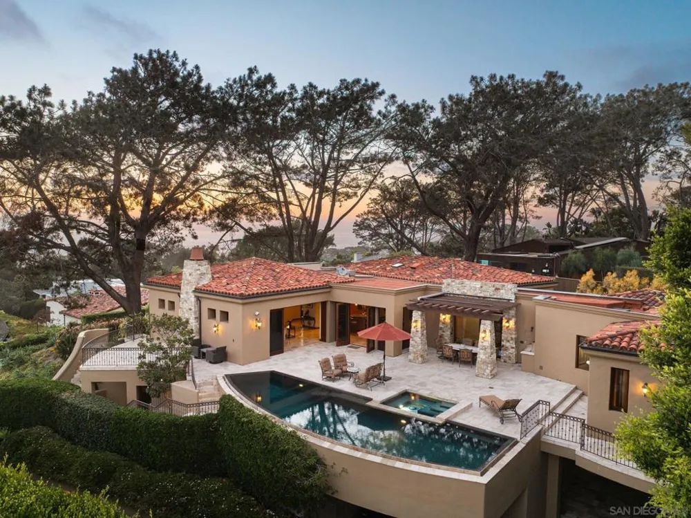 271 Ocean View Ave Del Mar, CA 92014