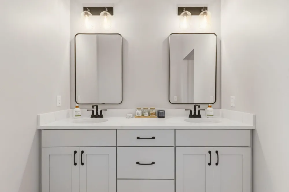 7438 Polk Street Hudsonville, MI 49426