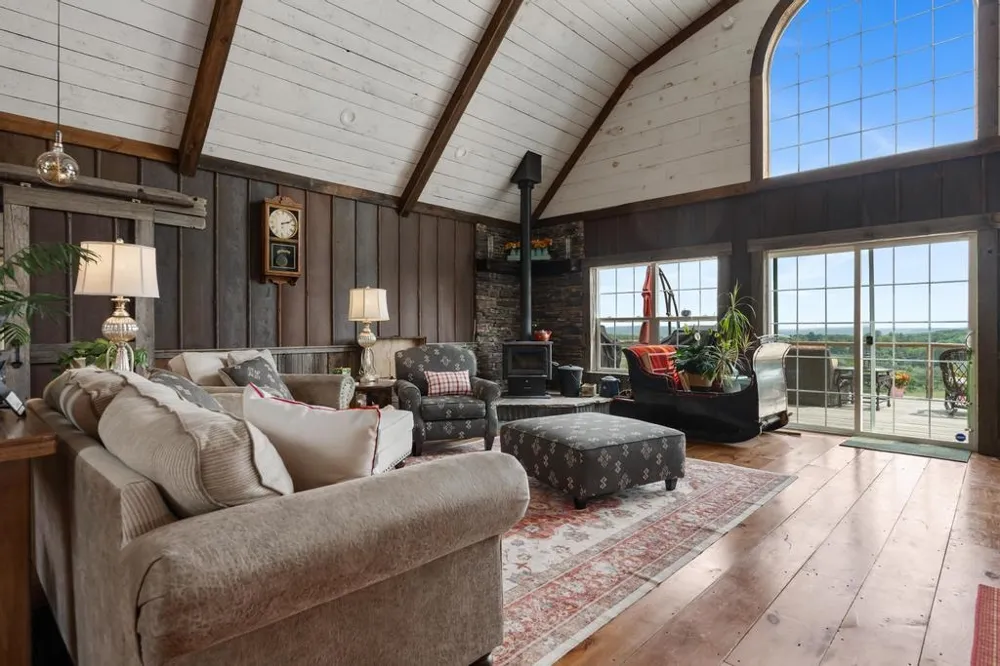 9235 Bailey Road South Arm Township, MI 49727
