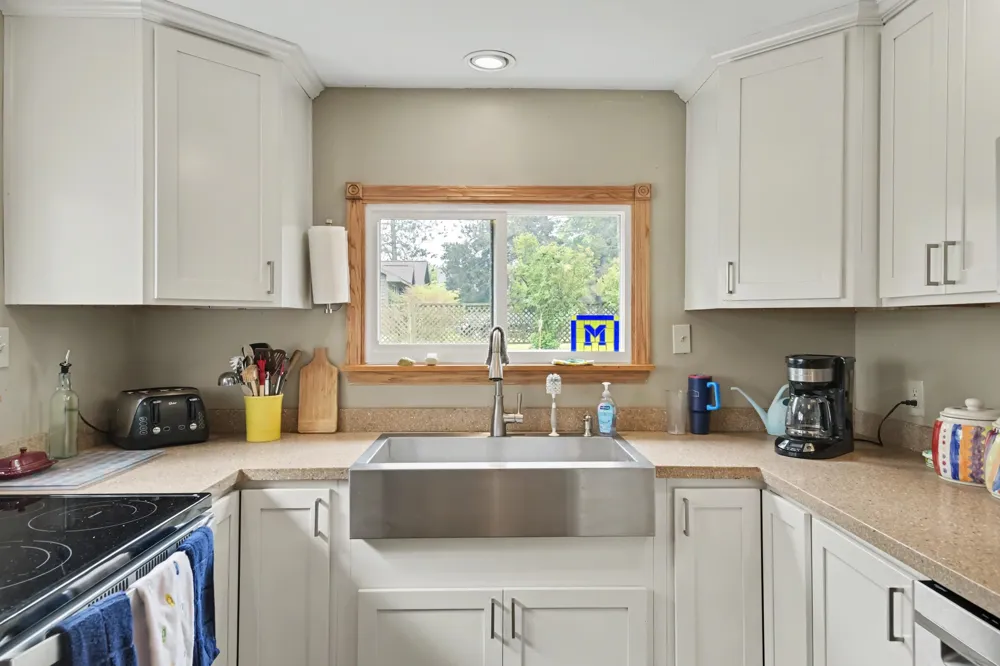 10741 Long Lake Road Long Lake Township, MI 49685