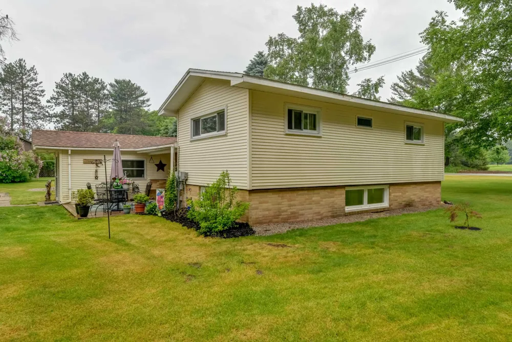 10741 Long Lake Road Long Lake Township, MI 49685