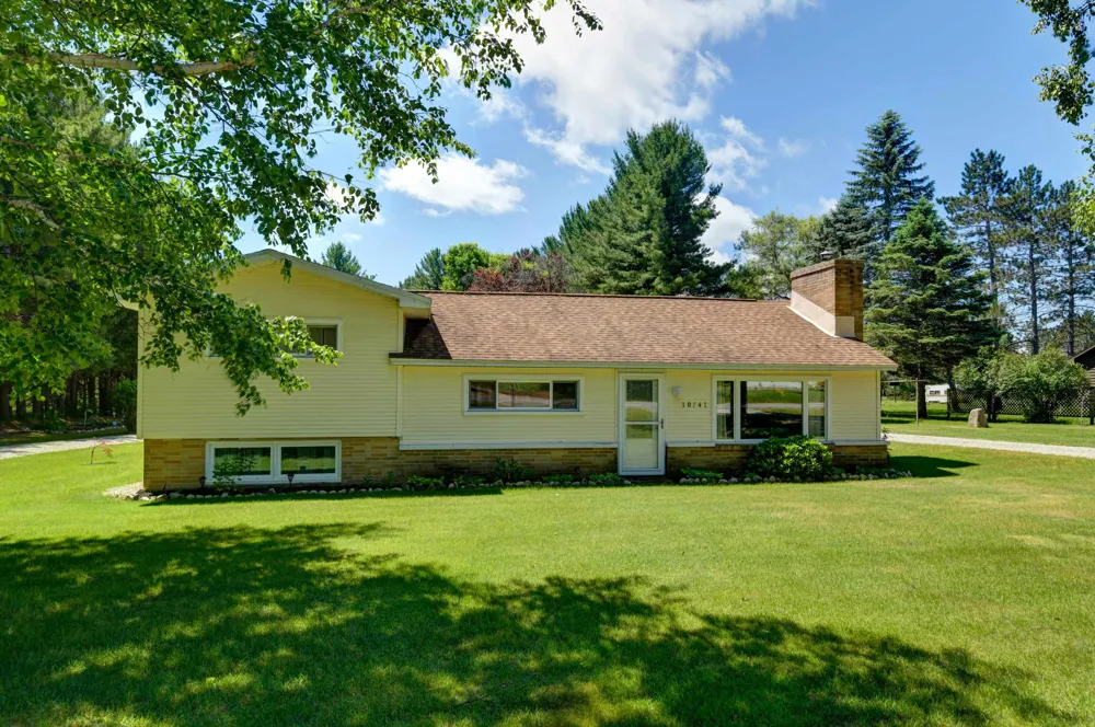 10741 Long Lake Road Long Lake Township, MI 49685
