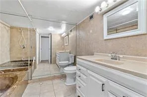 1000 Parkview Drive #507
