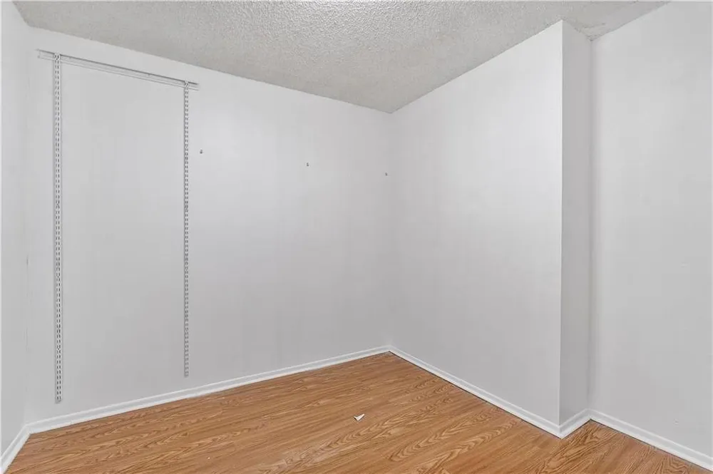 1000 Parkview Drive #507 Hallandale Beach, FL 33009