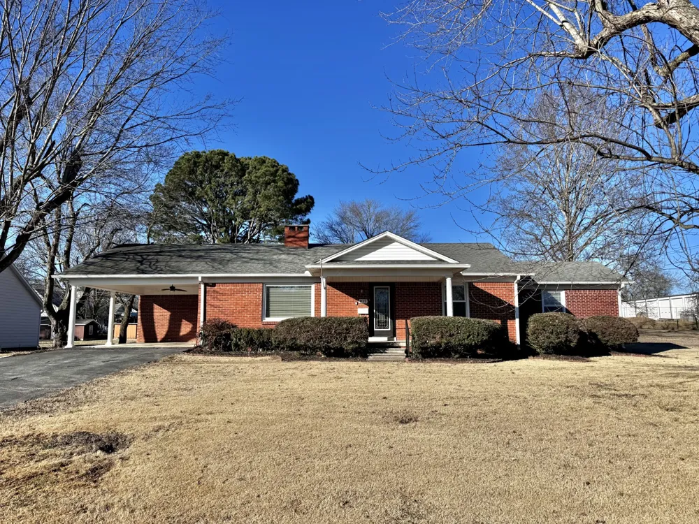211 Church St Loretto, TN 38469