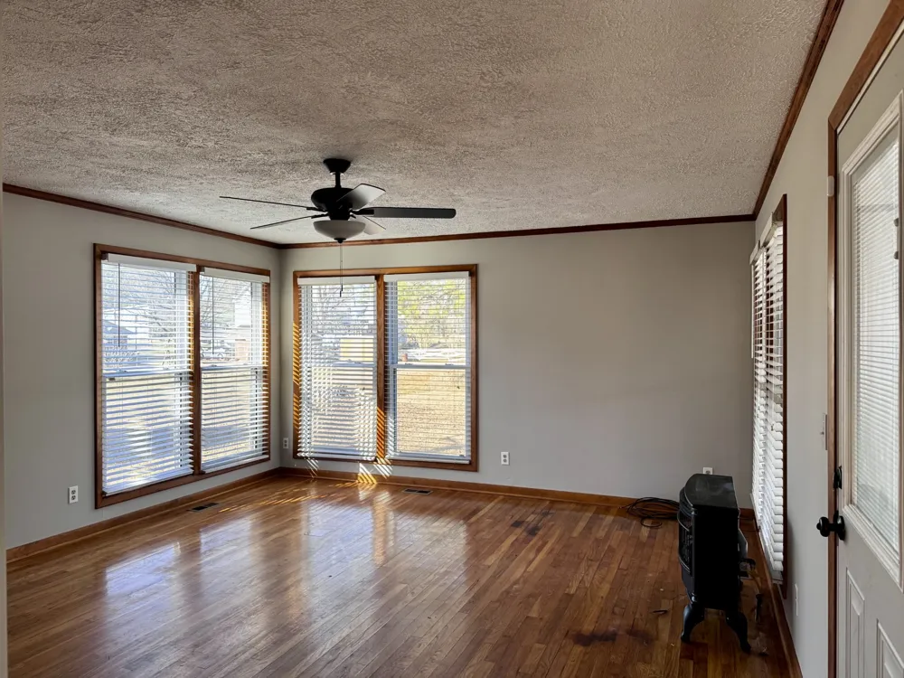 211 Church St Loretto, TN 38469