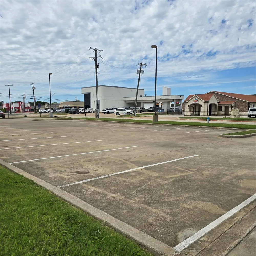 700 Center Ridge Drive Duncanville, TX 75116