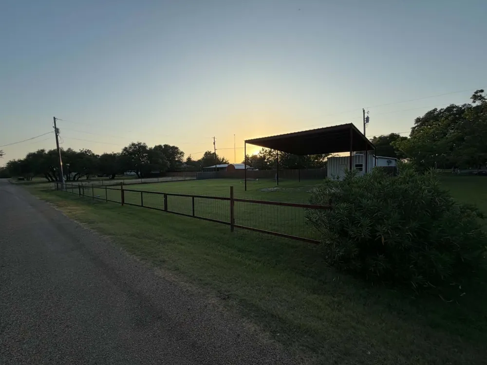 367 CR 1627 Clifton, TX 76634