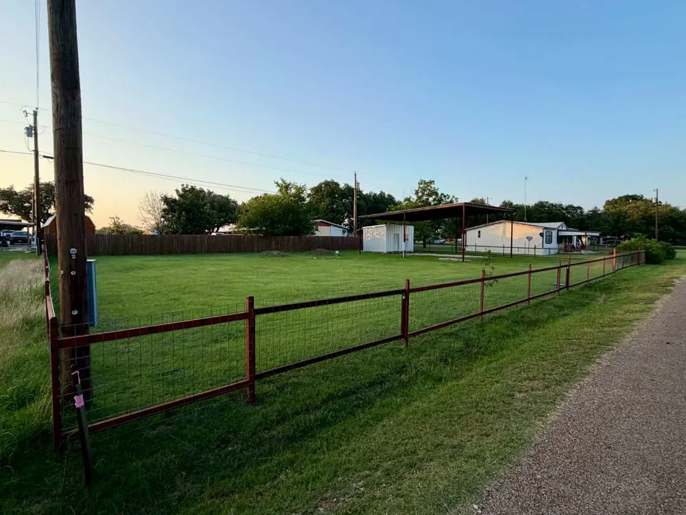 367 CR 1627 Clifton, TX 76634