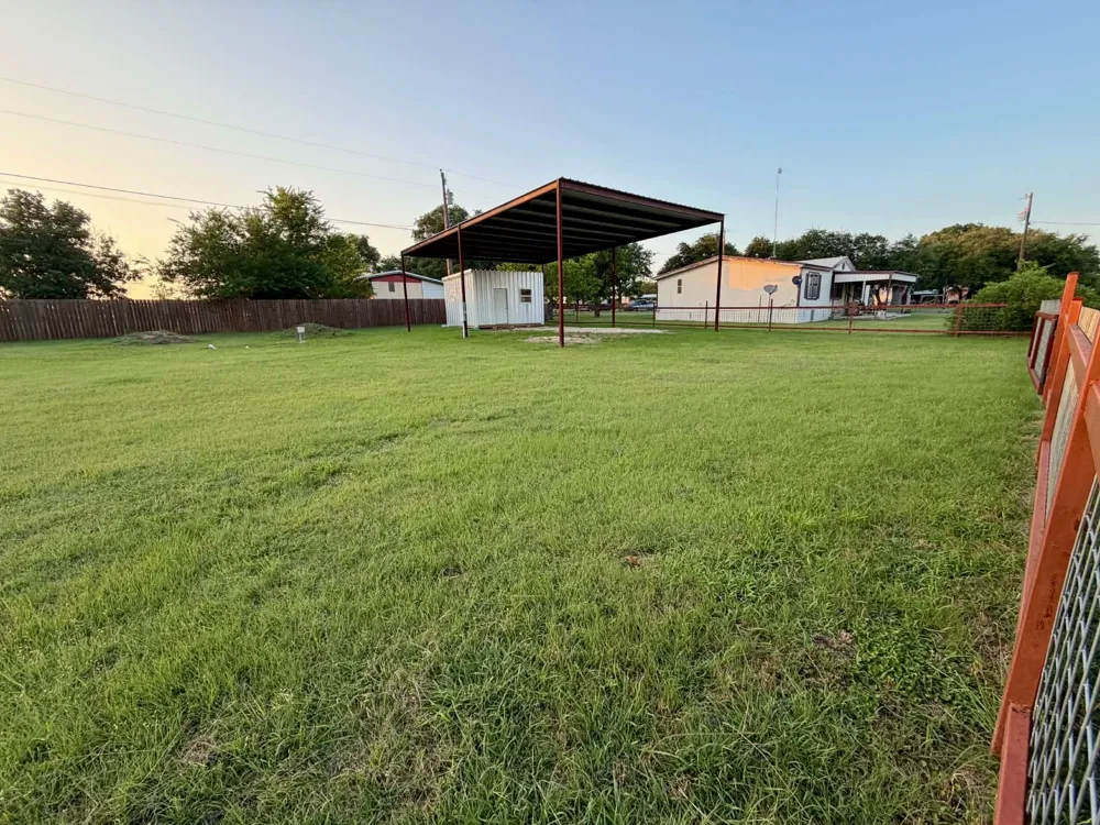 367 CR 1627 Clifton, TX 76634