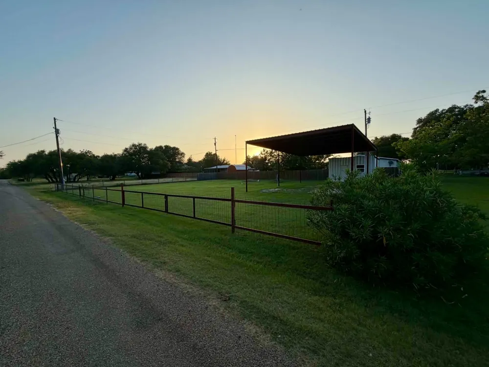 367 CR 1627 Clifton, TX 76634