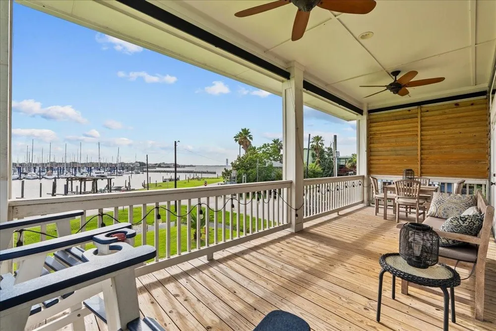 403 W Shore Drive Clear Lake Shores, TX 77565