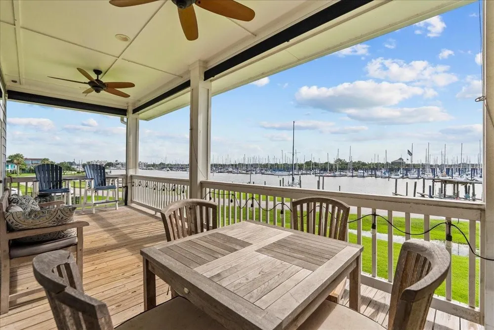 403 W Shore Drive Clear Lake Shores, TX 77565