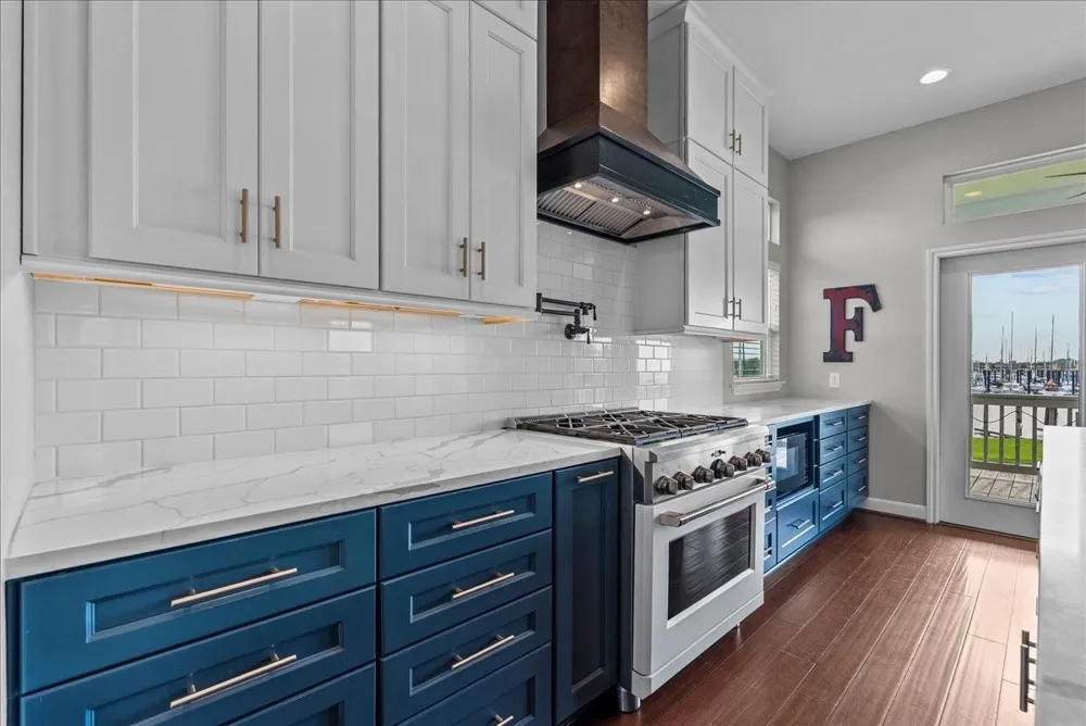 403 W Shore Drive Clear Lake Shores, TX 77565