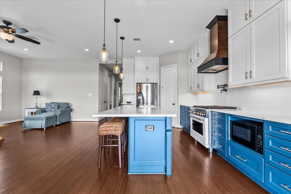 403 W Shore Drive Clear Lake Shores, TX 77565