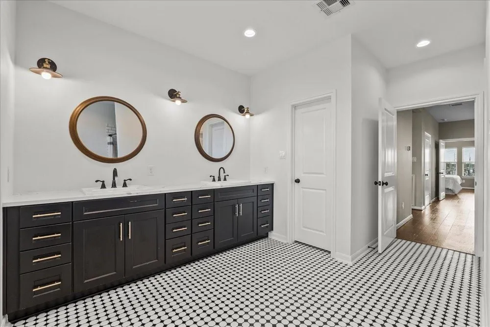 403 W Shore Drive Clear Lake Shores, TX 77565