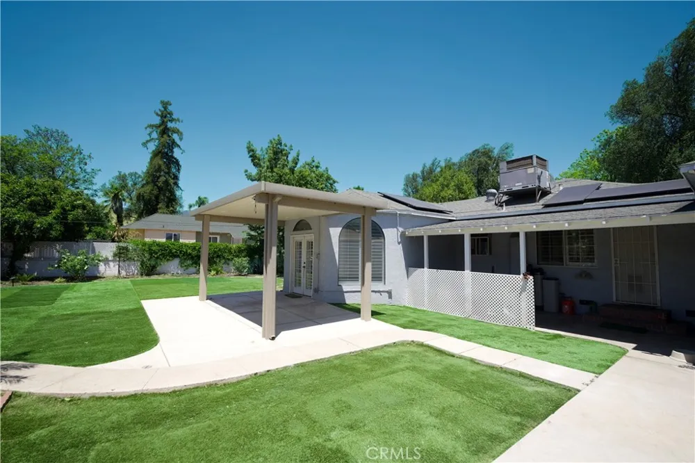 2770 Ladera San Bernardino, CA 92405