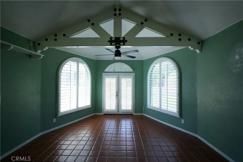 2770 Ladera San Bernardino, CA 92405