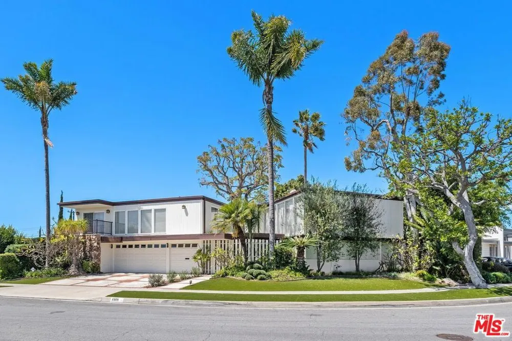 6505 S Halm Avenue Los Angeles, CA 90056
