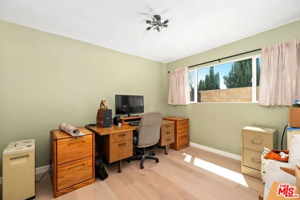 6505 S Halm Avenue Los Angeles, CA 90056
