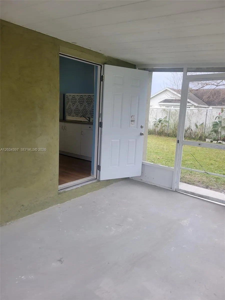 20420 Marlin st #B Orlando, FL 32833