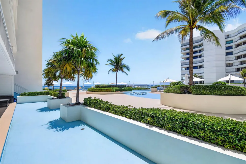 3546 S Ocean Boulevard #203 South Palm Beach, FL 33480