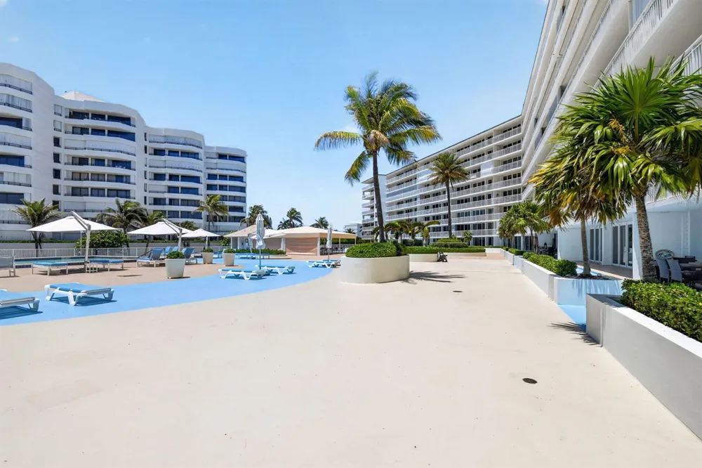 3546 S Ocean Boulevard #203 South Palm Beach, FL 33480