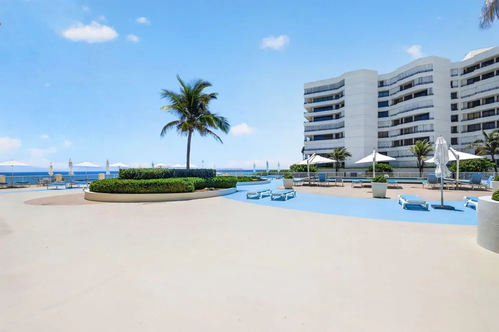 3546 S Ocean Boulevard #203 South Palm Beach, FL 33480