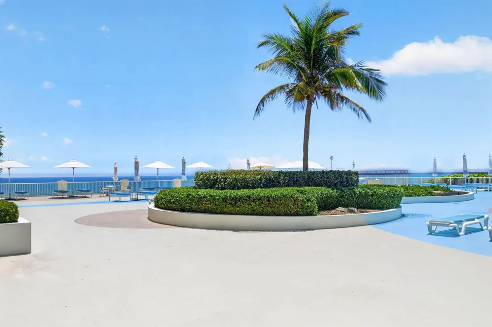 3546 S Ocean Boulevard #203 South Palm Beach, FL 33480