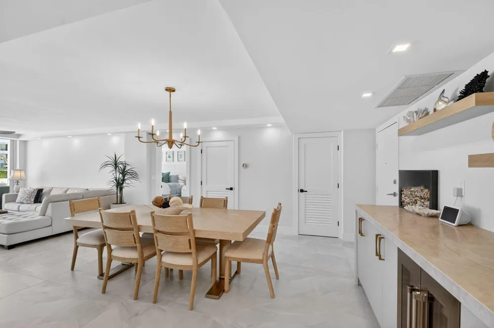 3546 S Ocean Boulevard #203 South Palm Beach, FL 33480