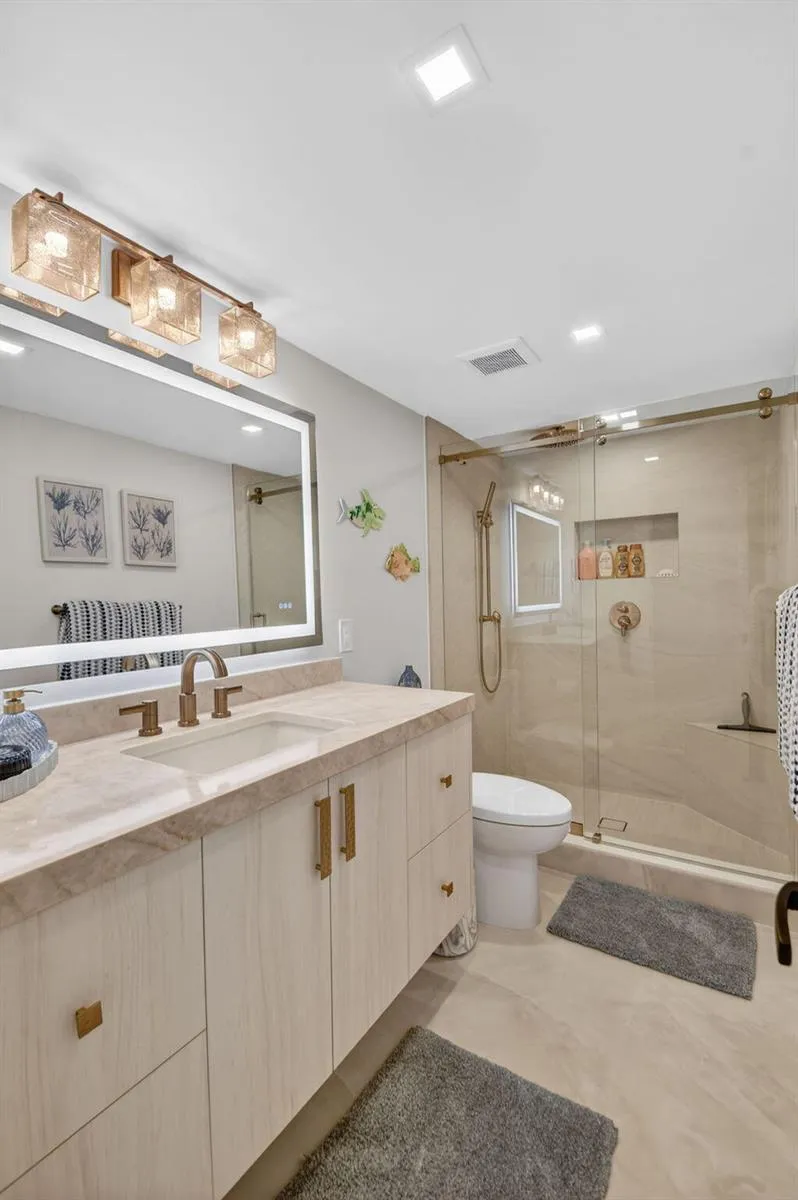 3546 S Ocean Boulevard #203 South Palm Beach, FL 33480