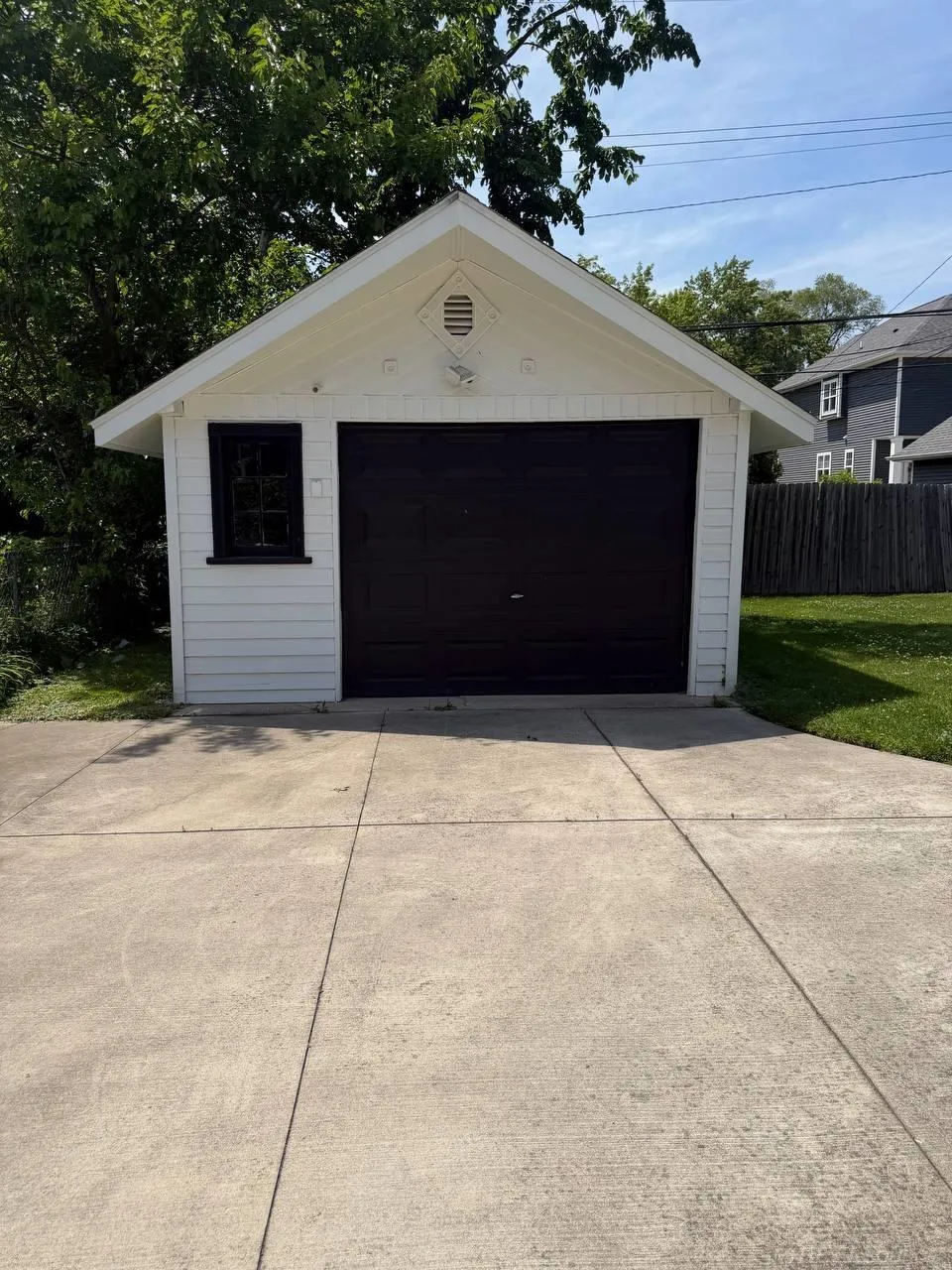 2519 Phillips Avenue Berkley City, MI 48072