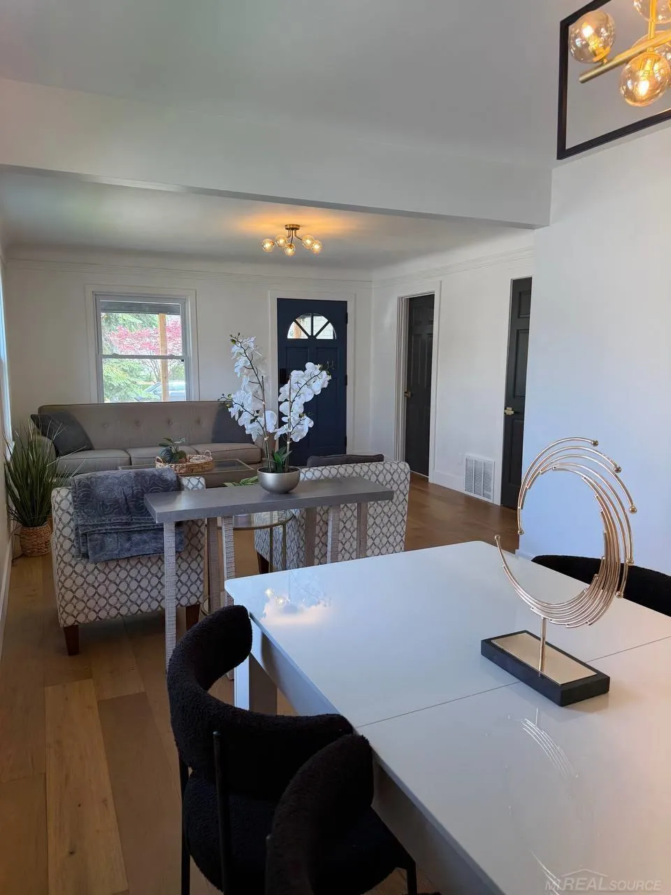 2519 Phillips Avenue Berkley City, MI 48072