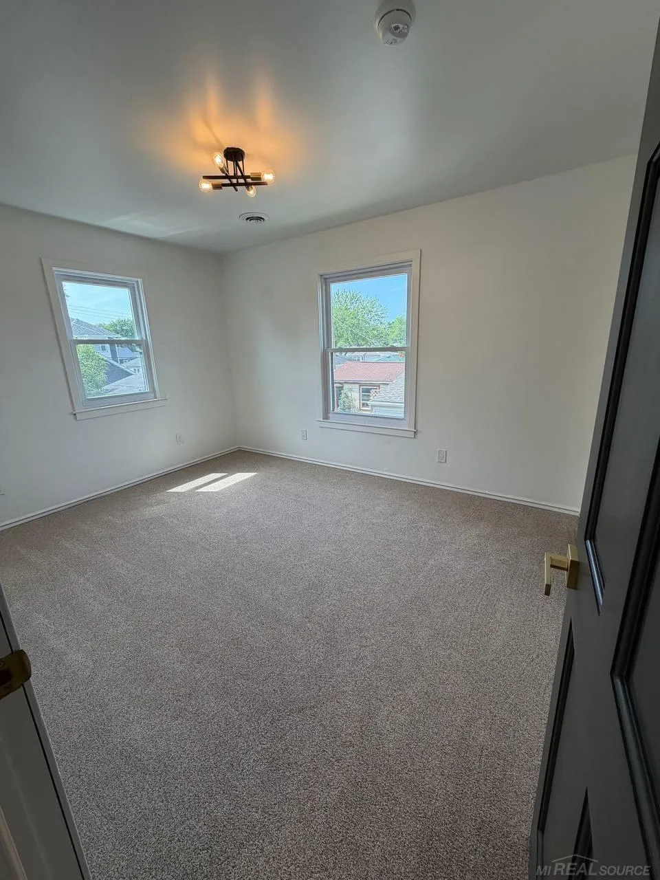 2519 Phillips Avenue Berkley City, MI 48072