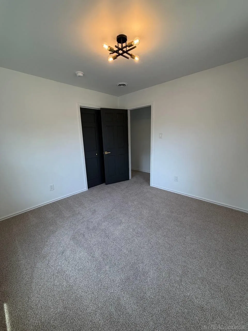 2519 Phillips Avenue Berkley City, MI 48072