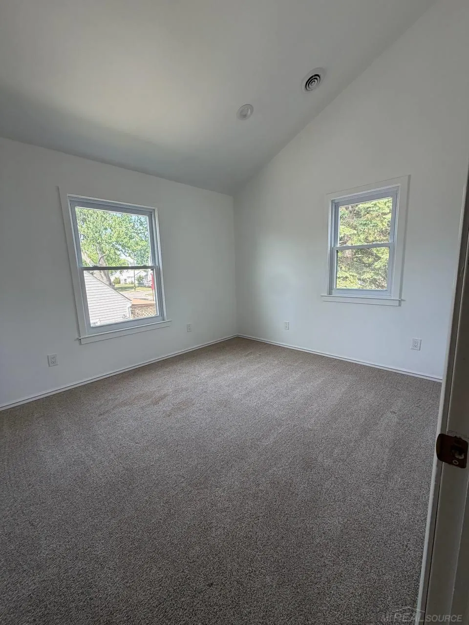 2519 Phillips Avenue Berkley City, MI 48072