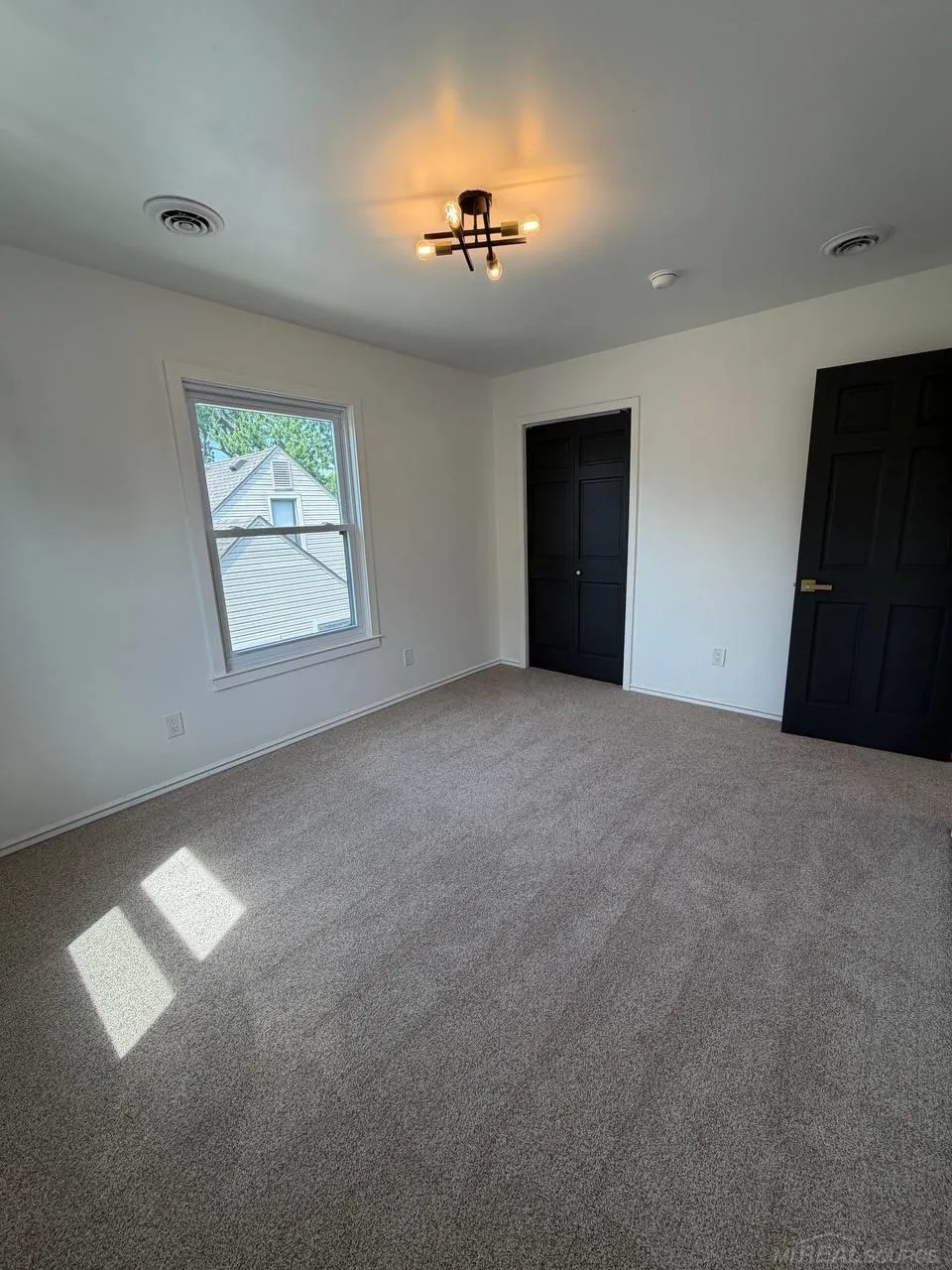 2519 Phillips Avenue Berkley City, MI 48072