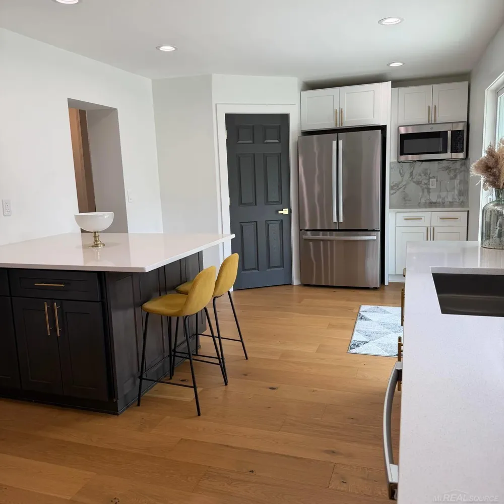 2519 Phillips Avenue Berkley City, MI 48072