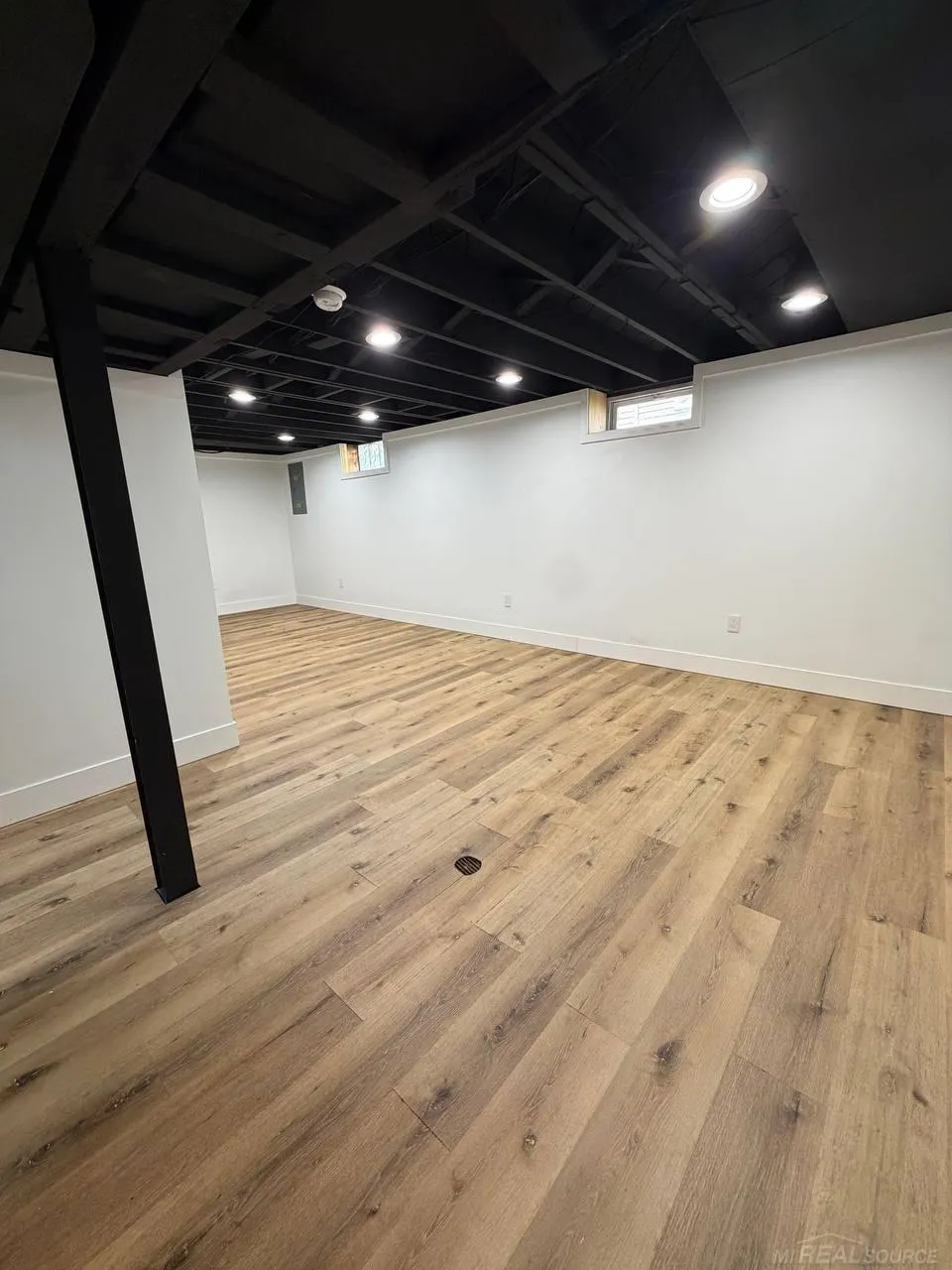 2519 Phillips Avenue Berkley City, MI 48072