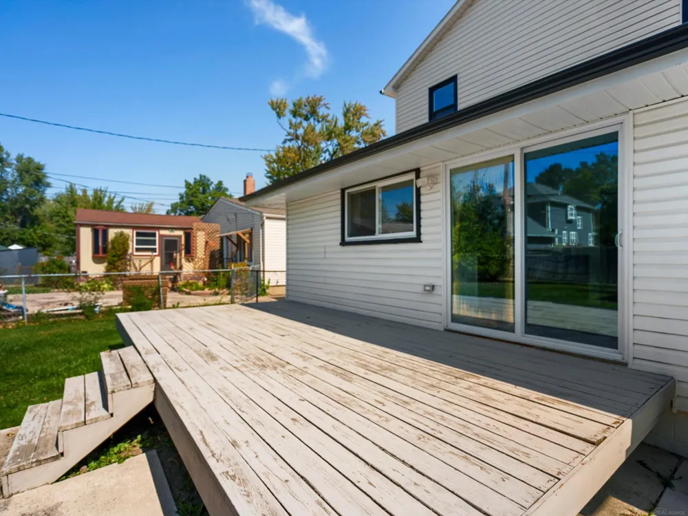 2519 Phillips Avenue Berkley City, MI 48072