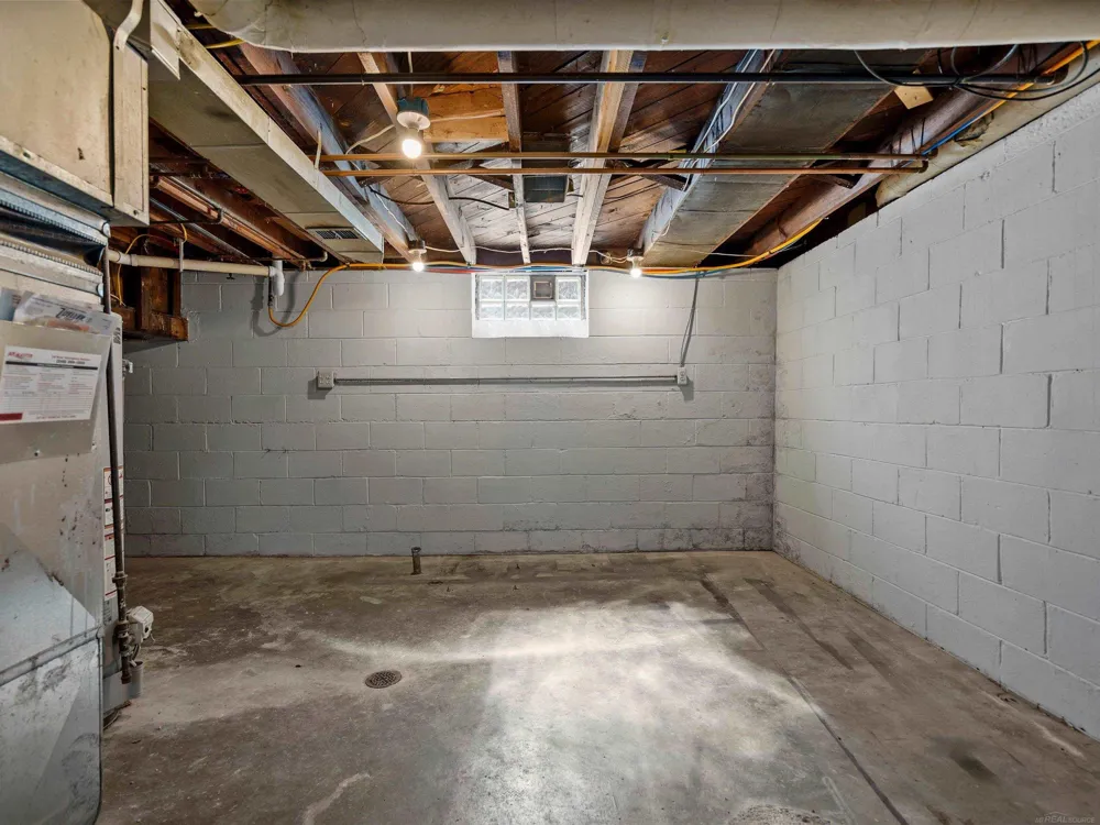 2519 Phillips Avenue Berkley City, MI 48072