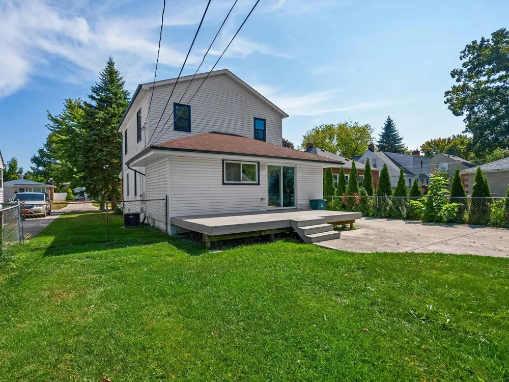 2519 Phillips Avenue Berkley City, MI 48072